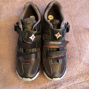 New Women’s spinning shoes size 8.5